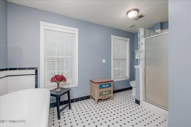 $460,000 | 1995 Old Highway 301, Lake Cormorant, MS 38641