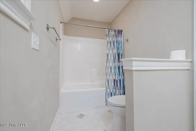 $460,000 | 1995 Old Highway 301, Lake Cormorant, MS 38641