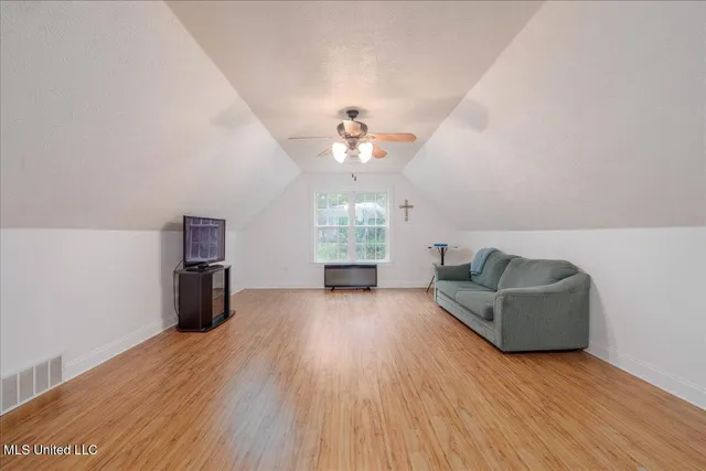 $460,000 | 1995 Old Highway 301, Lake Cormorant, MS 38641