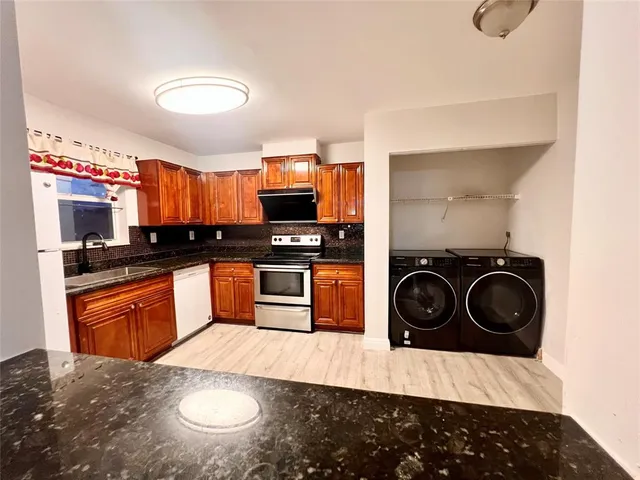 $2,100 | 12269 Royal Palm Boulevard, Unit 7N, Coral Springs, FL 33065