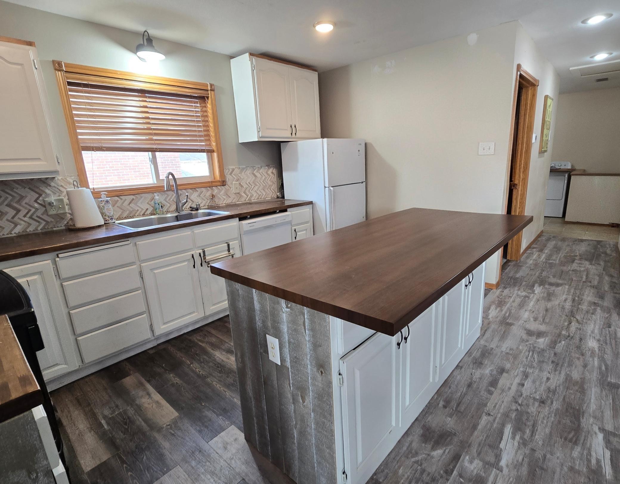 312 South Tyler Street Tyler, MN 56178 - Photo 8 of 39