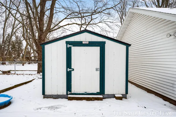 $354,900 | 16759 152nd Avenue, Spring Lake, MI 49456