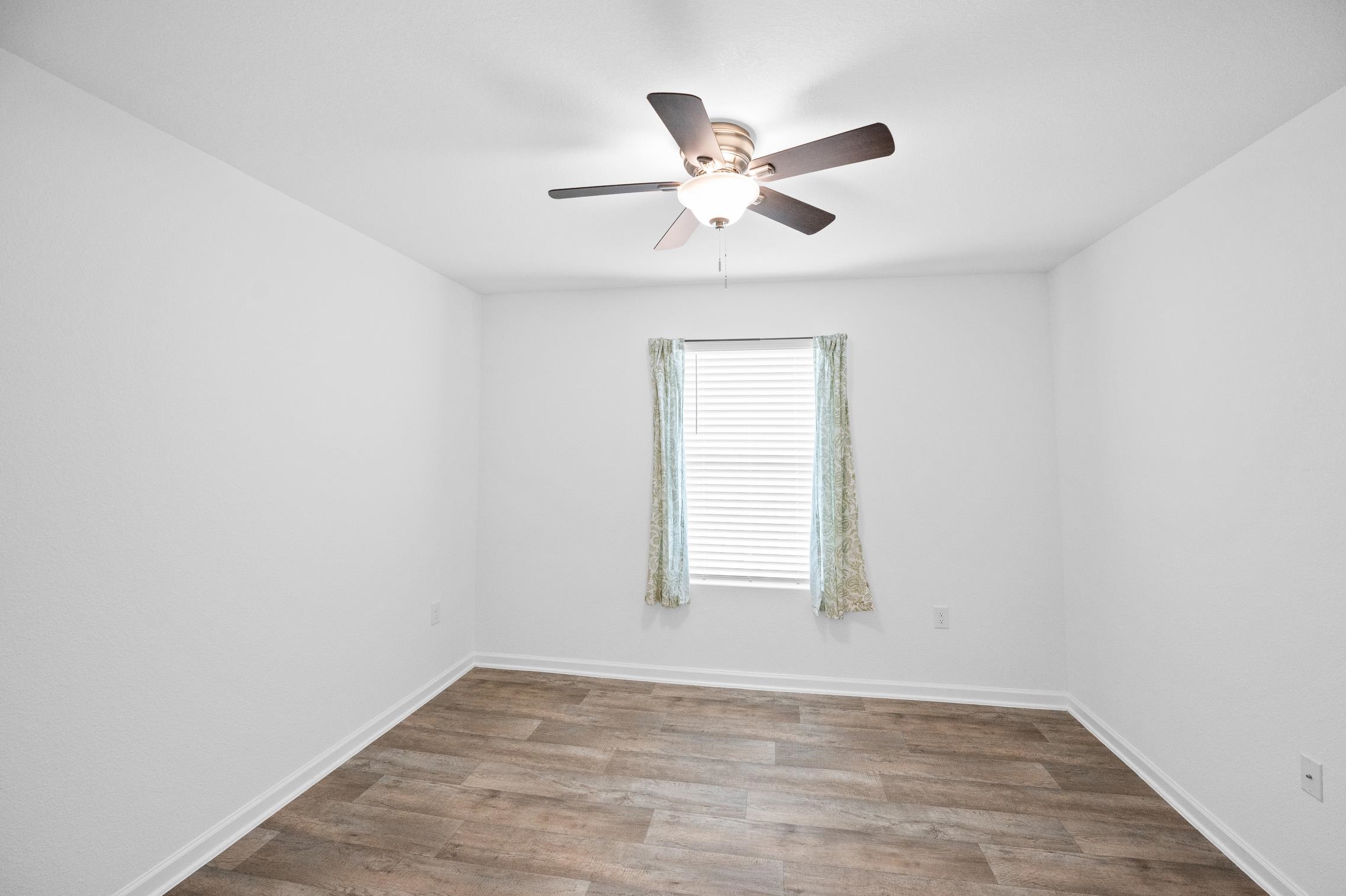 15042 Forsythia Loop Silverhill, AL 36576 - Photo 25 of 32 Bedroom