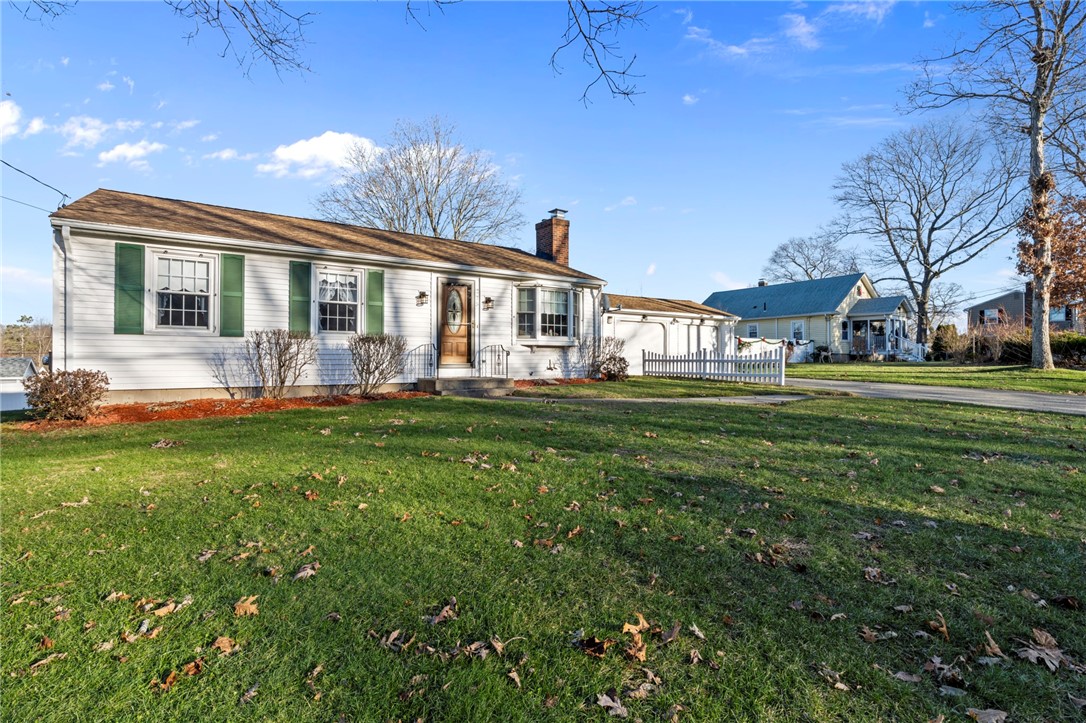 275 Abbott Run Valley Road Cumberland, RI 02864 - Photo 3 of 30