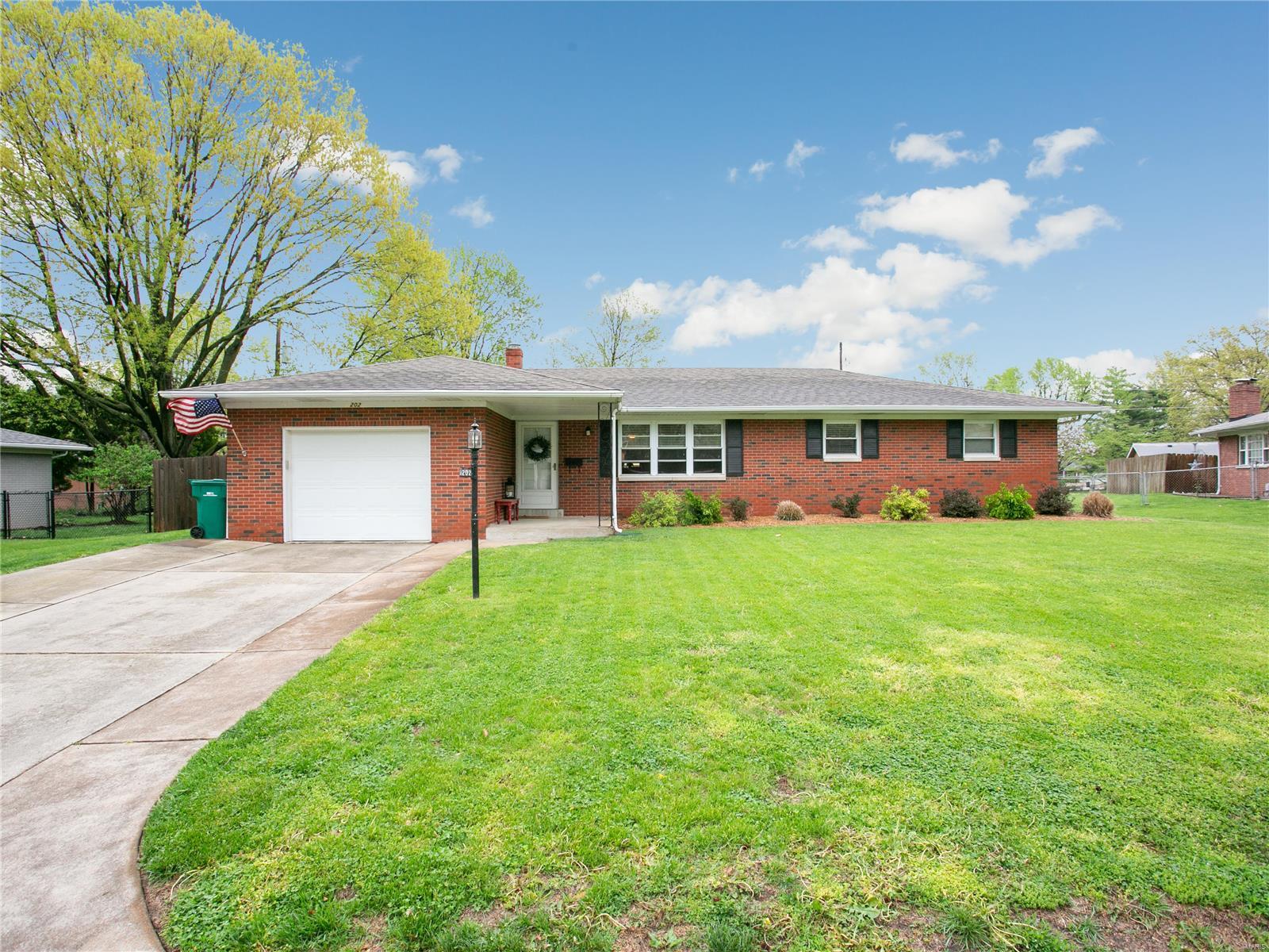 202 Fontainebleau O'Fallon, IL 62269 - Photo 1 of 29