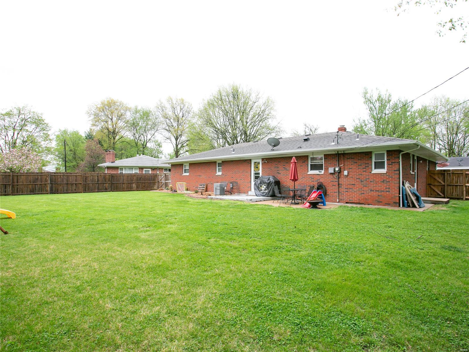202 Fontainebleau O'Fallon, IL 62269 - Photo 25 of 29