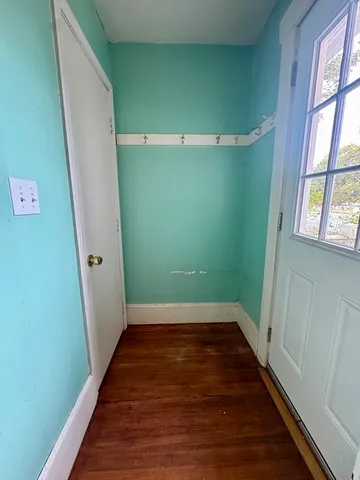 $2,900 | 273 Front Street, Weymouth, MA 02188