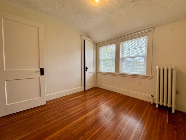 $2,900 | 273 Front Street, Weymouth, MA 02188