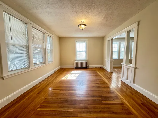 $2,900 | 273 Front Street, Weymouth, MA 02188