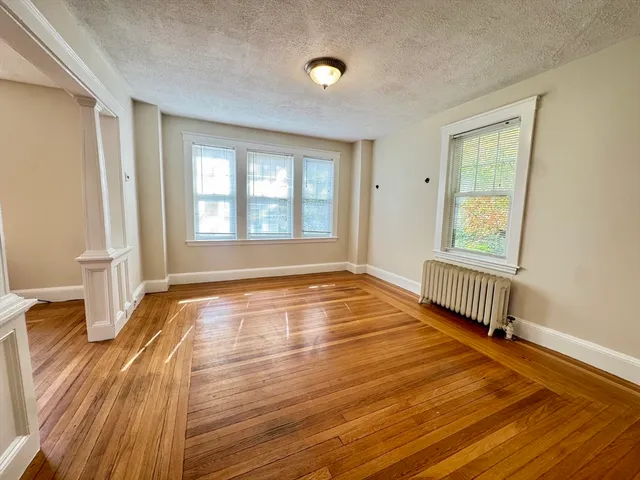 $2,900 | 273 Front Street, Weymouth, MA 02188