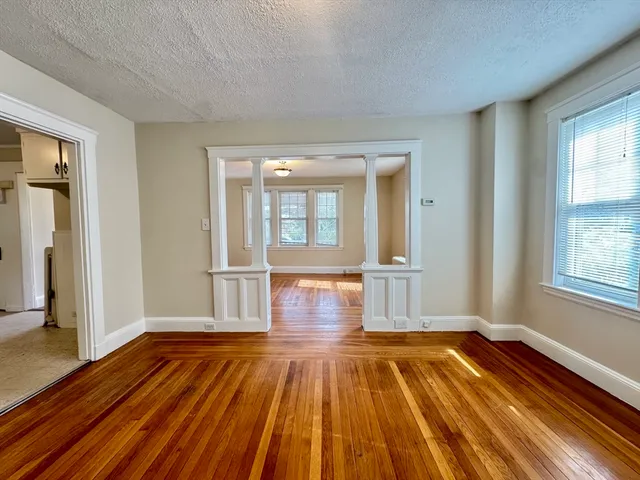 $2,900 | 273 Front Street, Weymouth, MA 02188