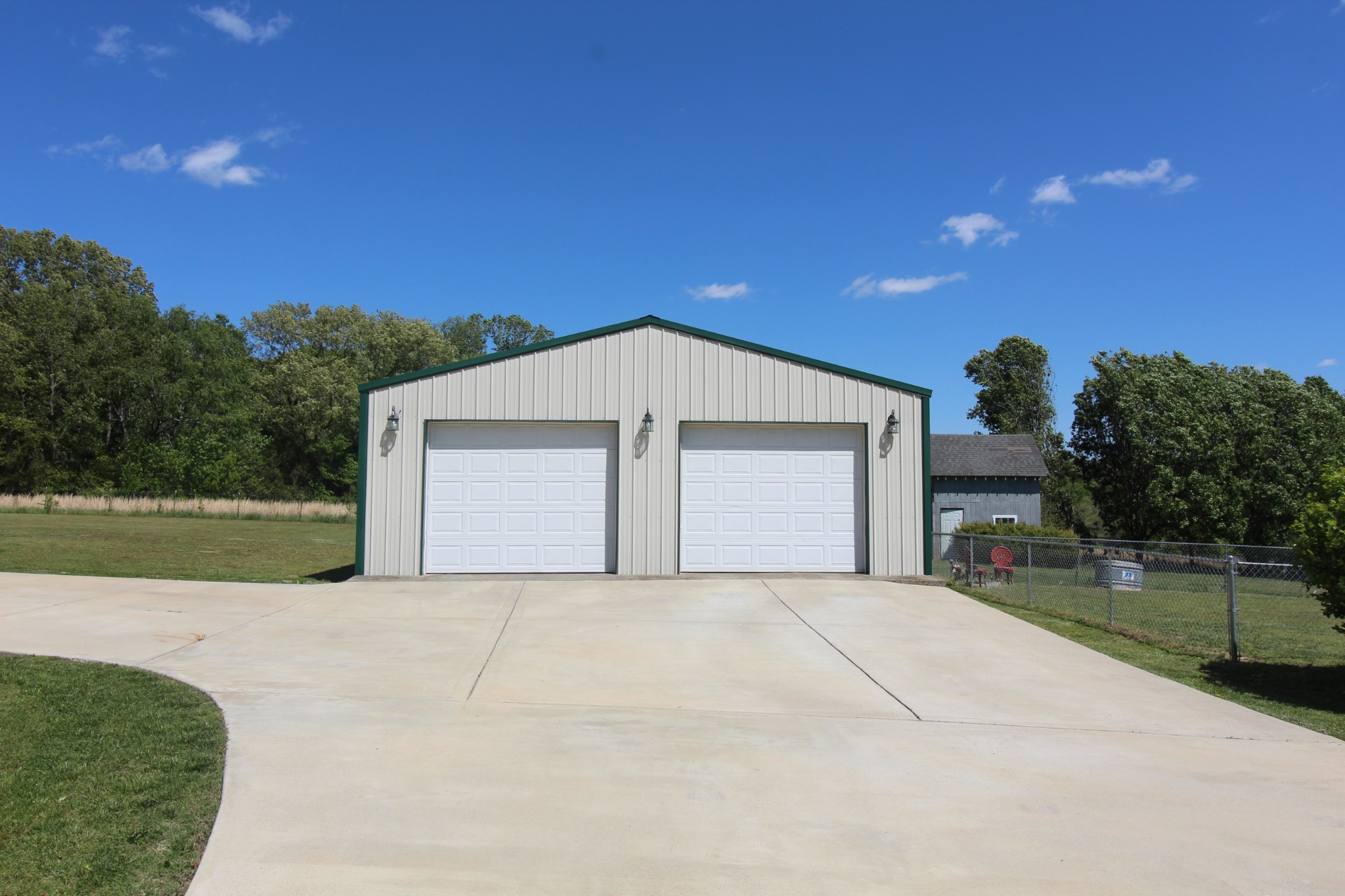 3721 Armstrong Road Springfield, TN 37172 - Photo 2 of 9 a view of a house with a yard and garage