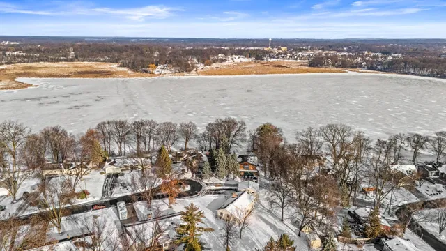 $330,000 | 6015 Aspen Road, Mound, MN 55364