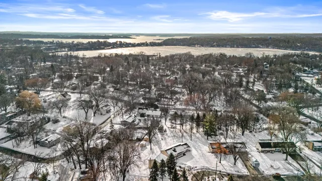 $330,000 | 6015 Aspen Road, Mound, MN 55364