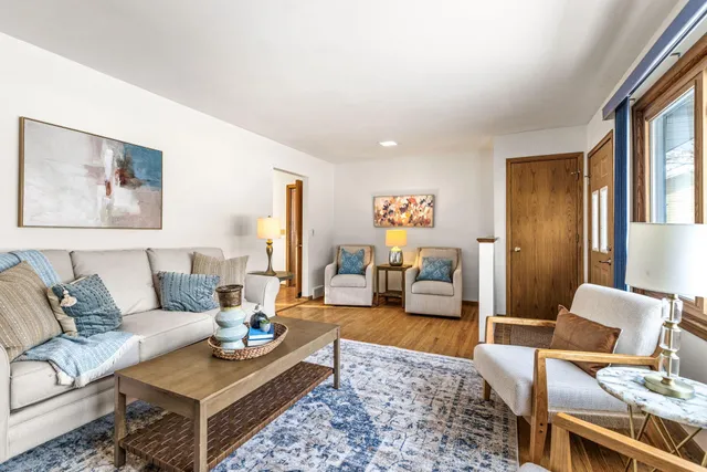 $330,000 | 6015 Aspen Road, Mound, MN 55364