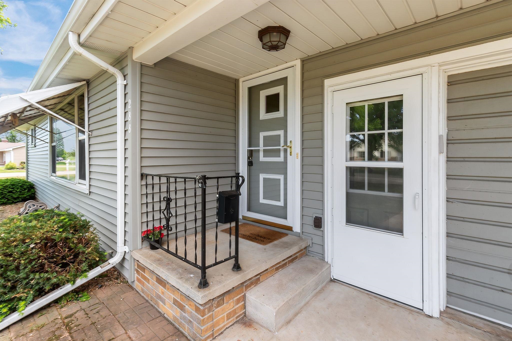 288 Forkin Street Menasha, WI 54952 - Photo 2 of 43