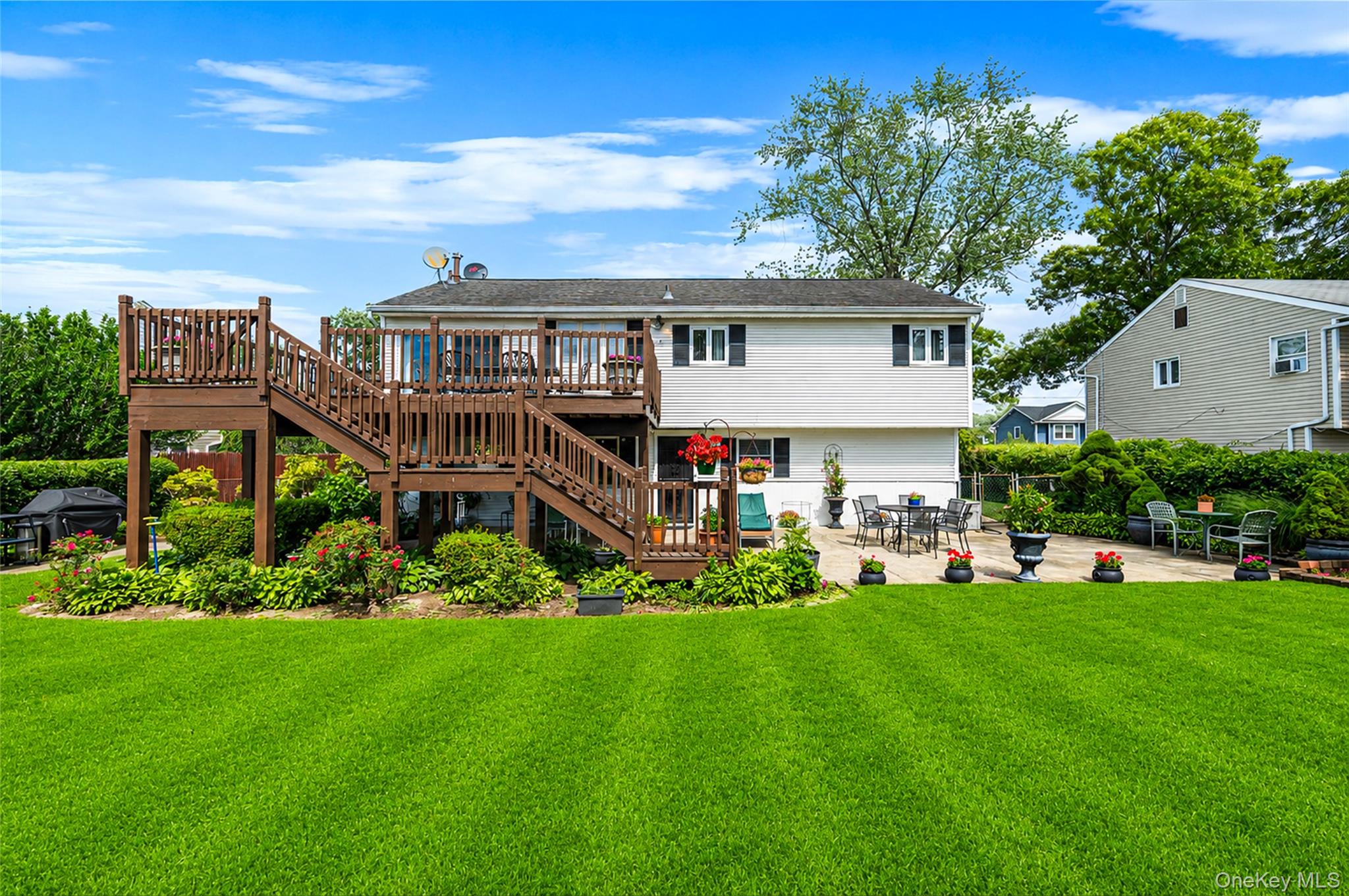34 Ruland Road North Selden, NY 11784 - Photo 39 of 48