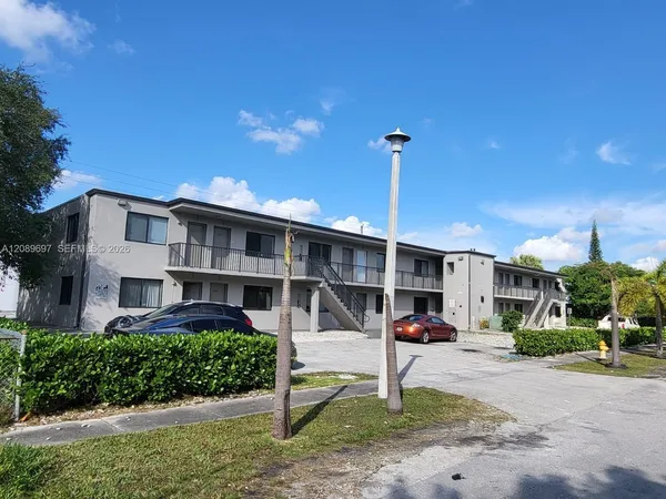 $2,200 | 14100 Northwest 6th Court, Unit 109, North Miami, FL 33168