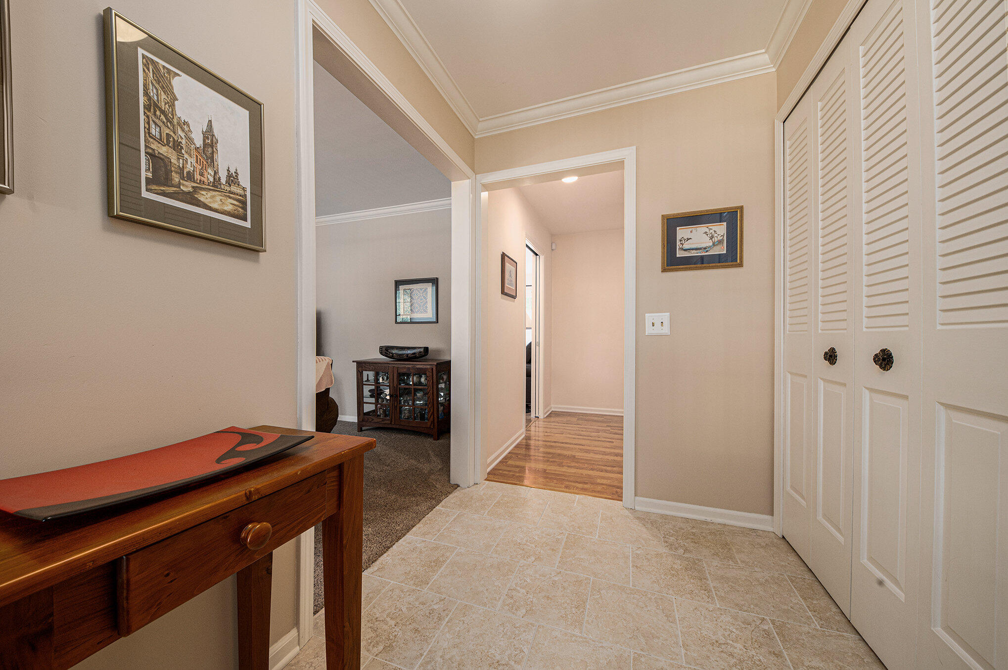2533 Ridgeview Drive Kalamazoo, MI 49008 - Photo 5 of 23 005_converted_2