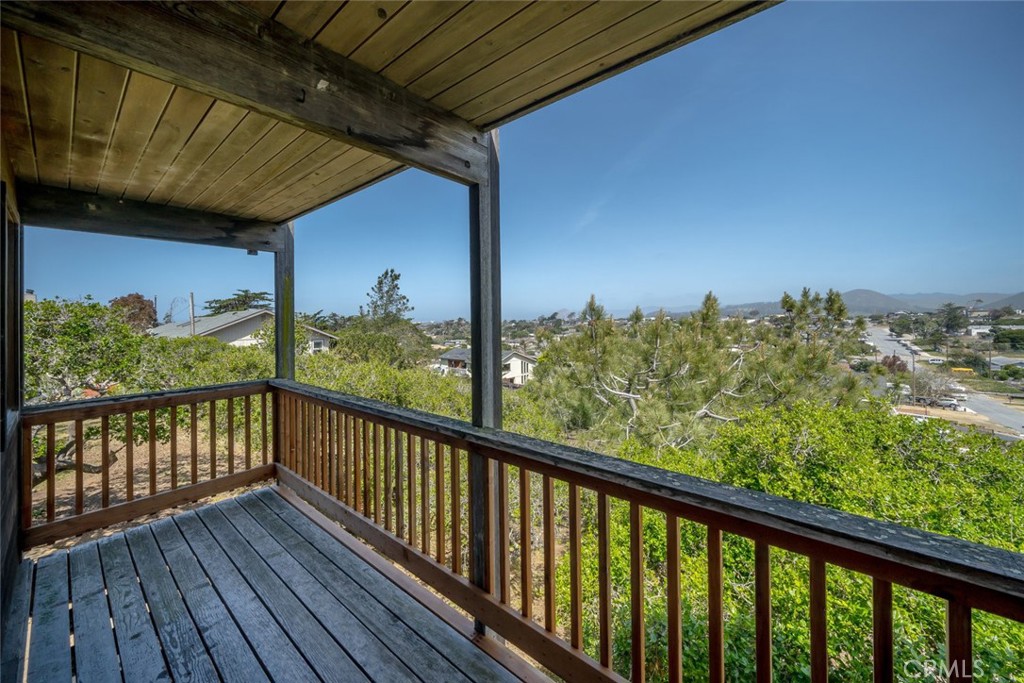 1515 9th Street Los Osos, CA 93402 - Photo 19 of 69 a view of a balcony with wooden floor