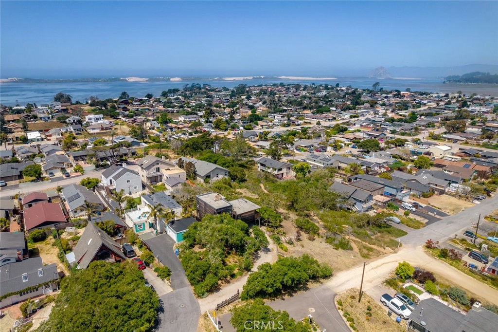 1515 9th Street Los Osos, CA 93402 - Photo 59 of 69 an aerial view of multiple house