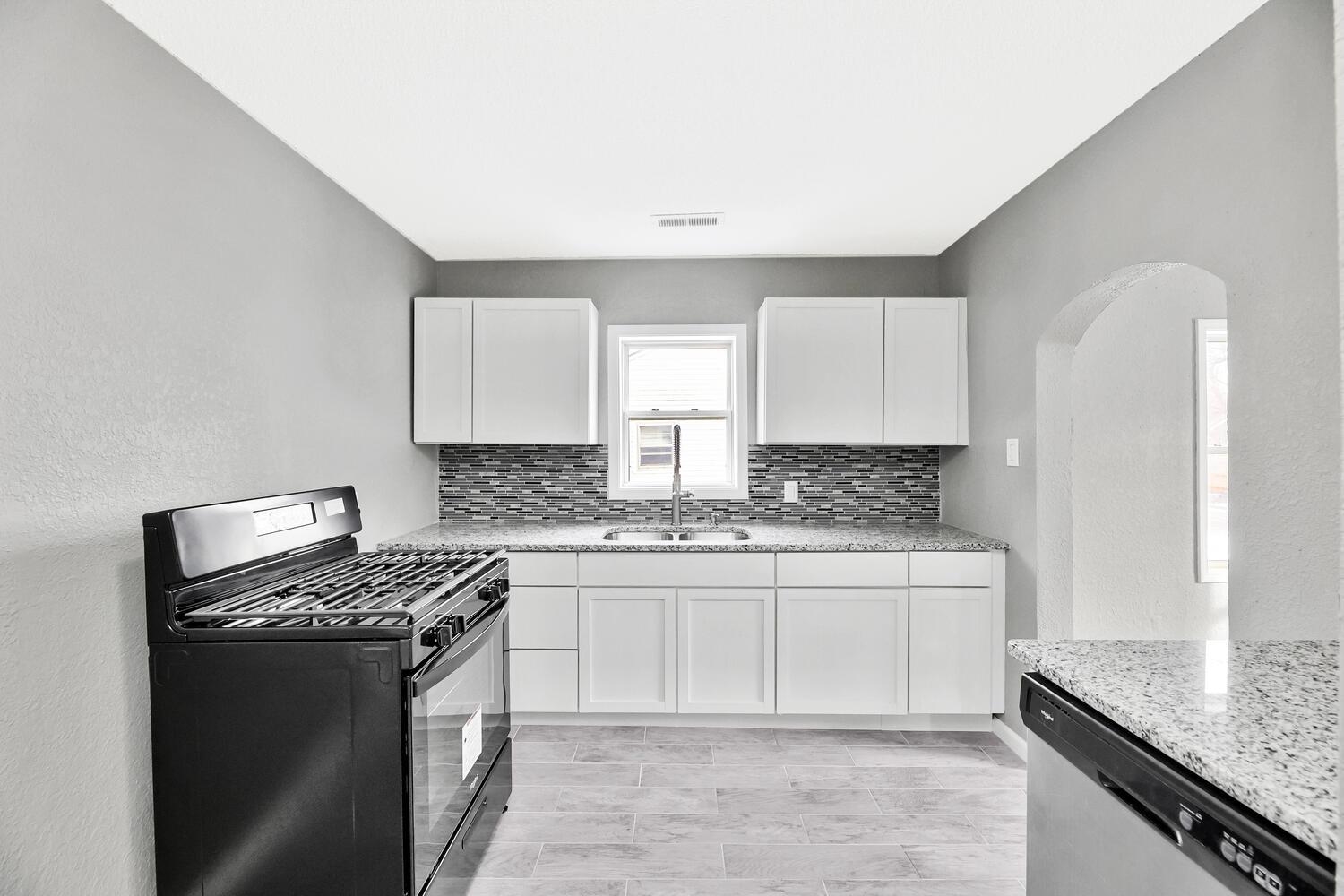 1141 Ada Street Augusta, KS 67010 - Photo 25 of 35