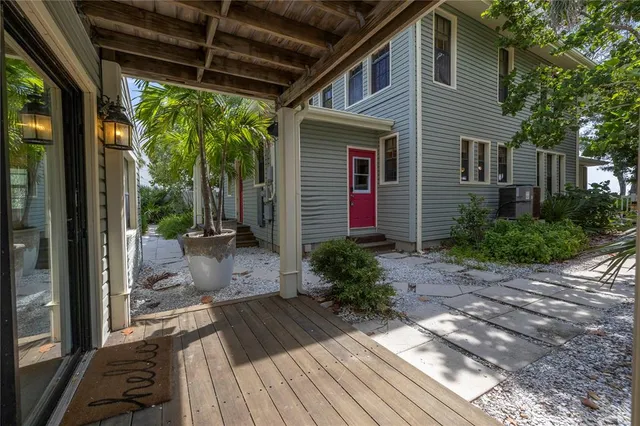 $4,250,000 | 516 Gulf Boulevard, Indian Rocks Beach, FL 33785