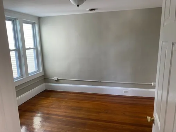 $2,795 | 187 Newbury Street, Unit 3, Lawrence, MA 01841