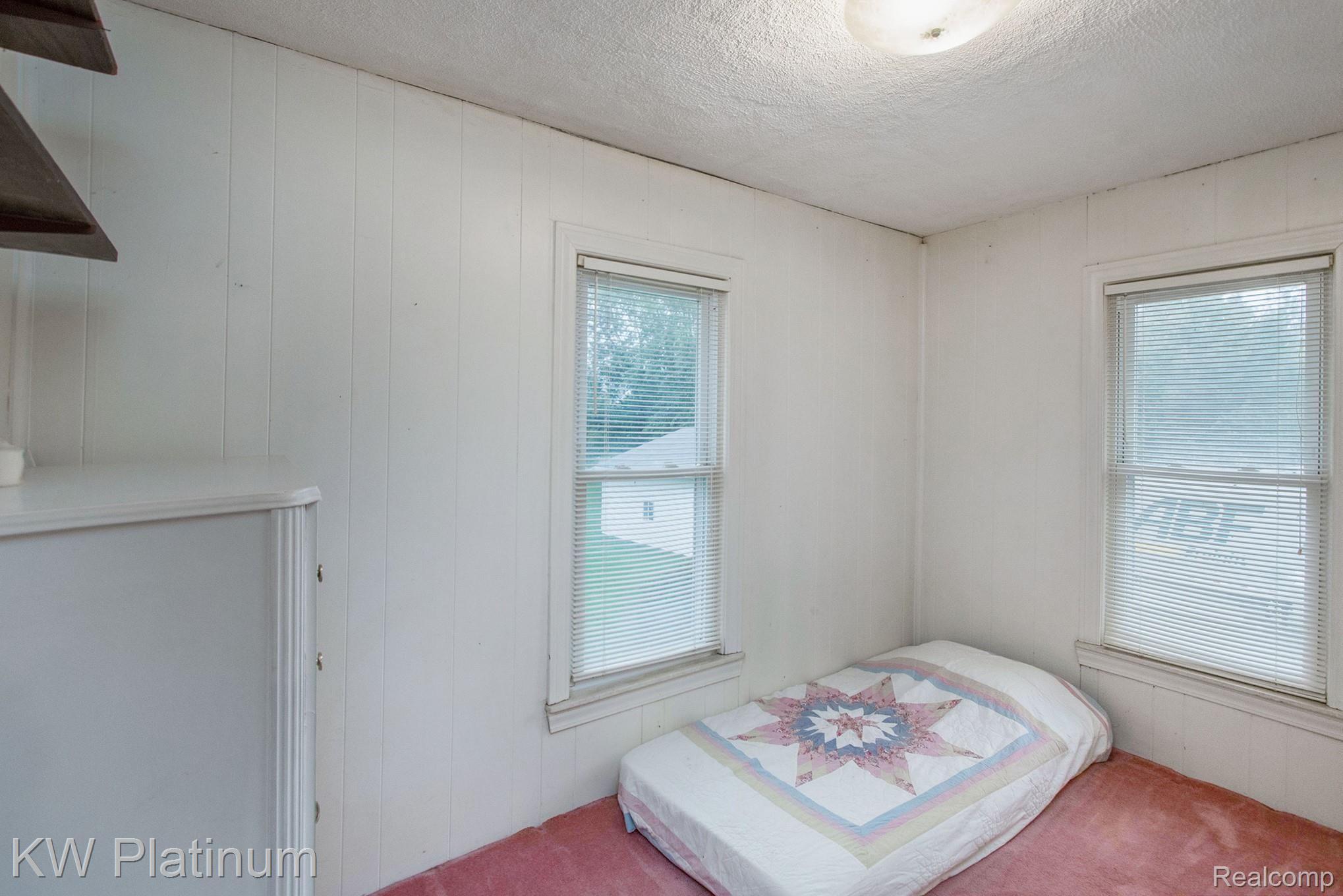 9585 Division Road Casco, MI 48064 - Photo 19 of 30 0N2A7983.jpg