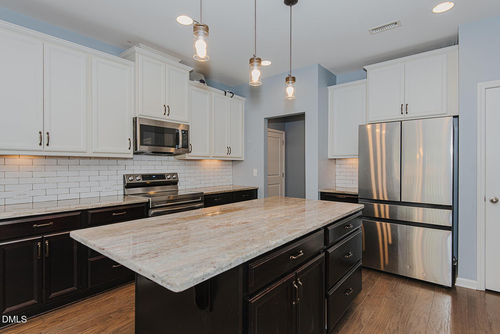 523 Botan Way Hillsborough, NC 27278 - Photo 6 of 54 _MGP3064