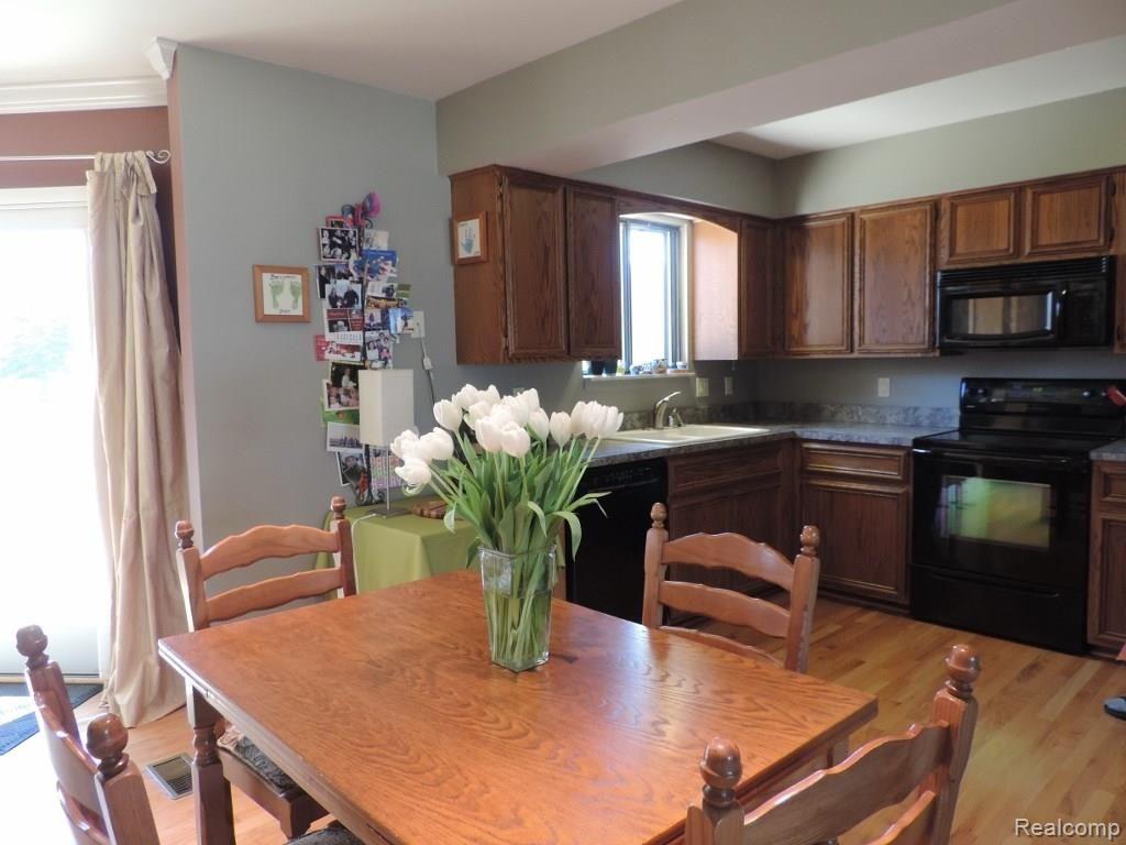 549 Utah Road Rochester, MI 48307 - Photo 4 of 12 041 (1024x768).jpg