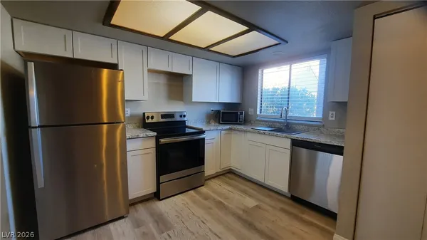 $1,550 | 1632 Marathon Drive, Unit 12, Las Vegas, NV 89108