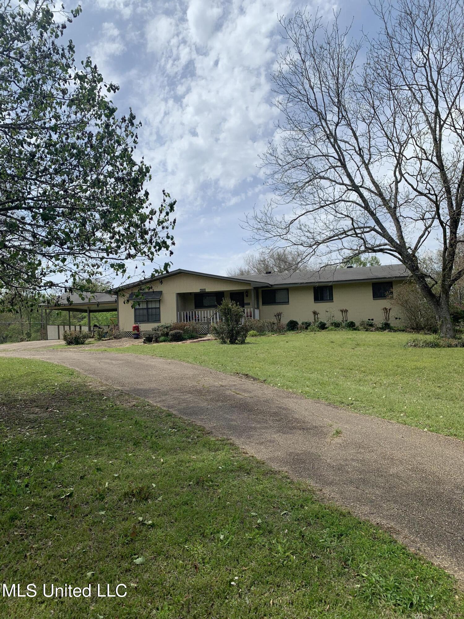 4002 Snake Creek Road Raymond, MS 39154 - Photo 3 of 22 secondary pic