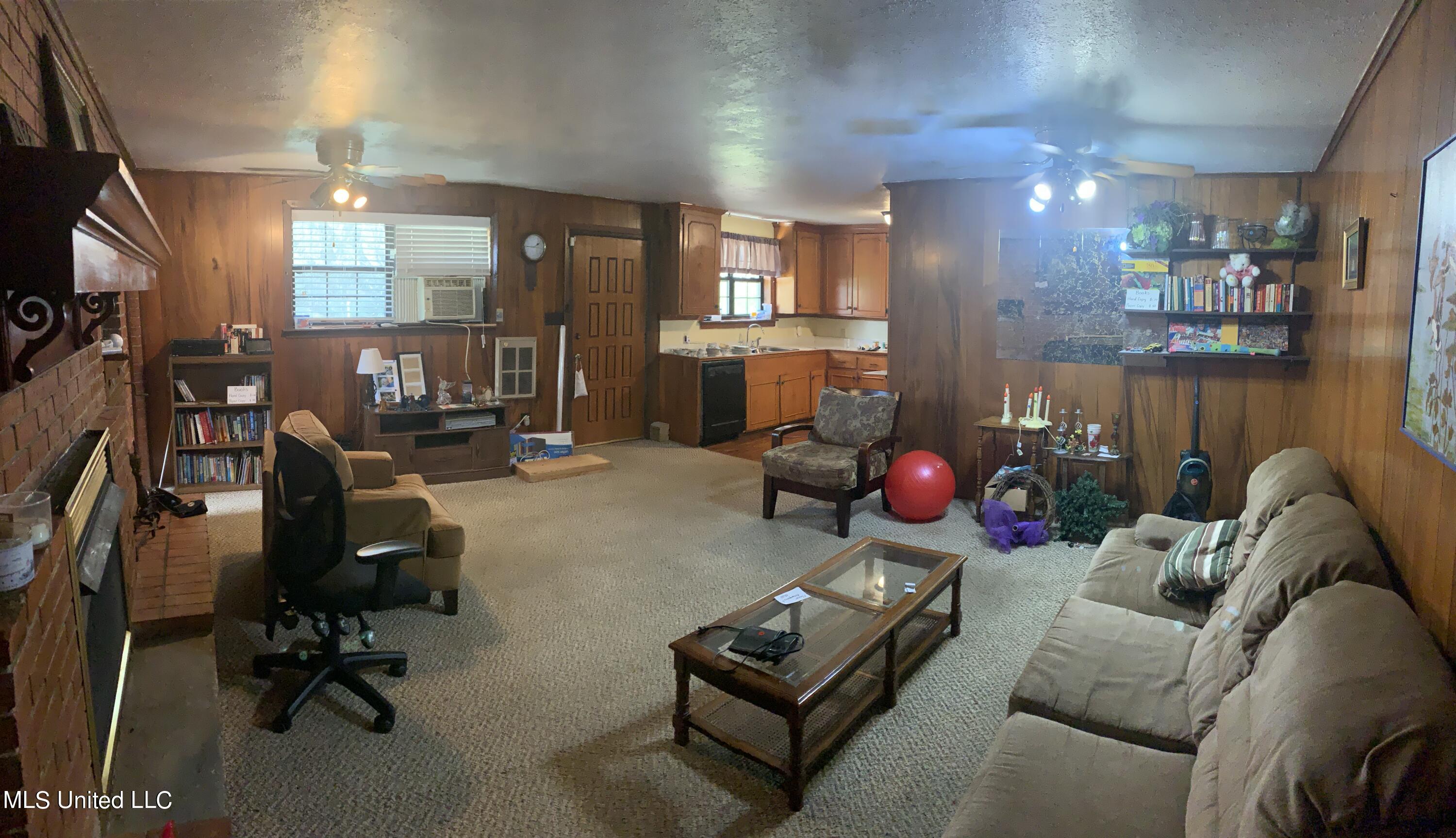 4002 Snake Creek Road Raymond, MS 39154 - Photo 6 of 22 IMG_1326