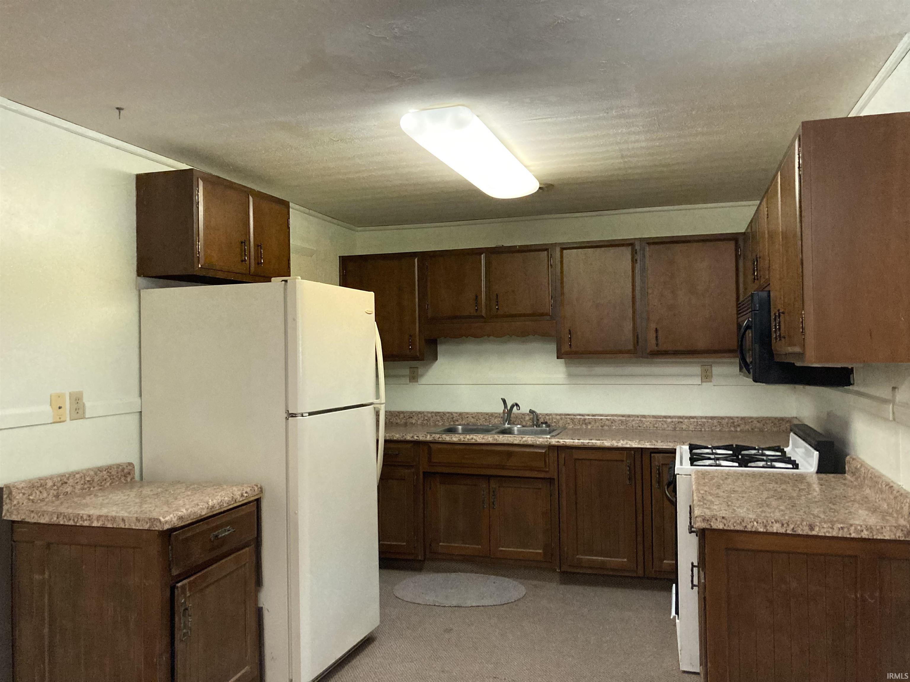 109 Hillcrest Road Bluffton, IN 46714 - Photo 16 of 36