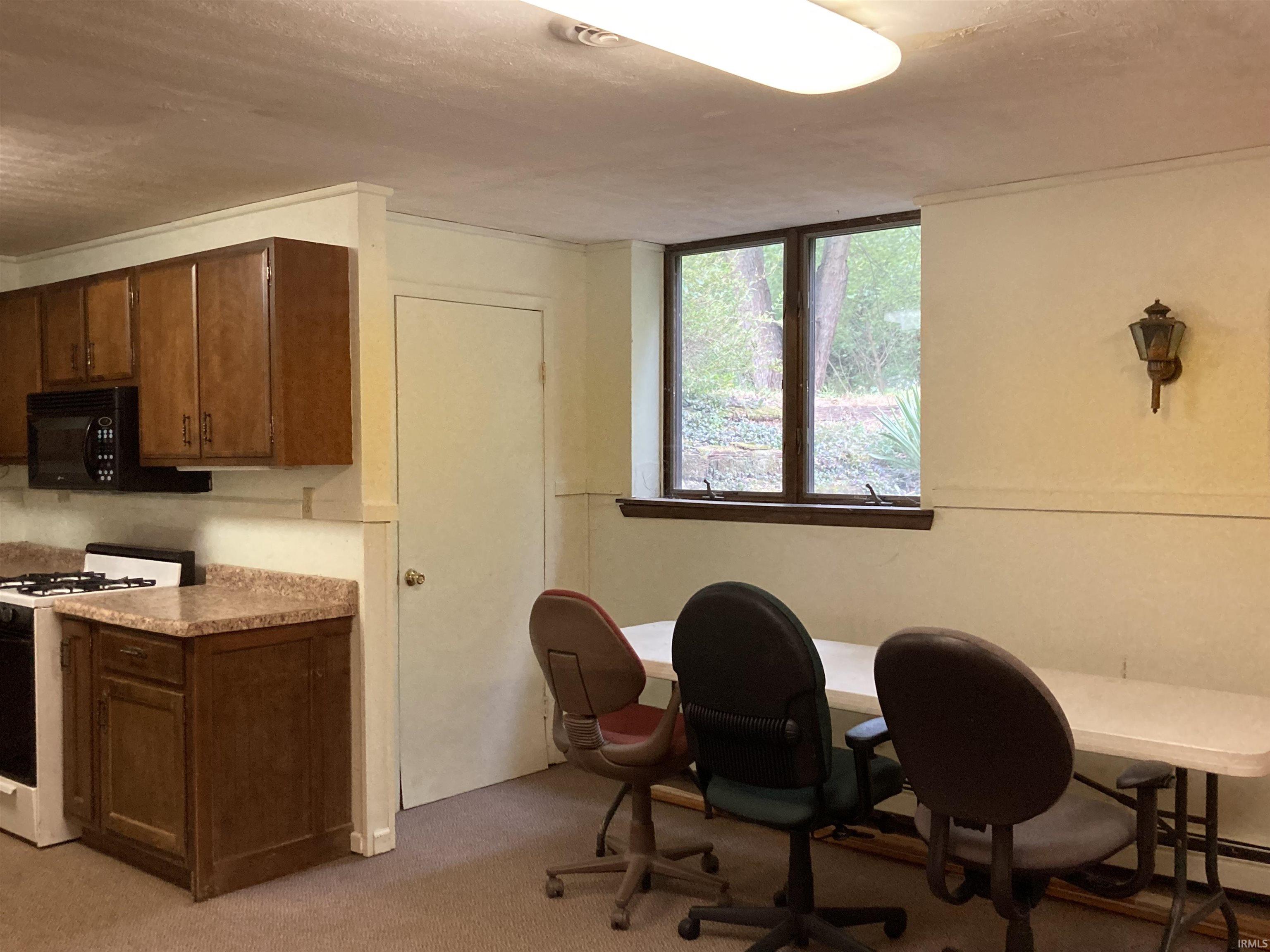 109 Hillcrest Road Bluffton, IN 46714 - Photo 17 of 36