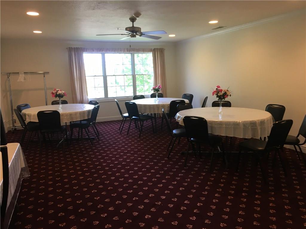 1 Coraopolis Road, Unit 104 Coraopolis, PA 15108 - Photo 18 of 19 Community Room with kitchenette