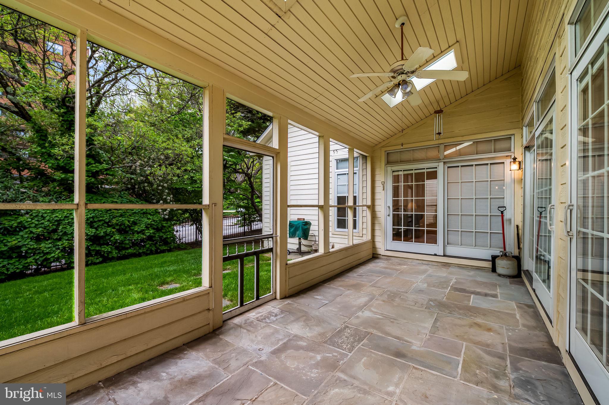 16 Roland Green, Unit 8 Baltimore, MD 21210 - Photo 47 of 55