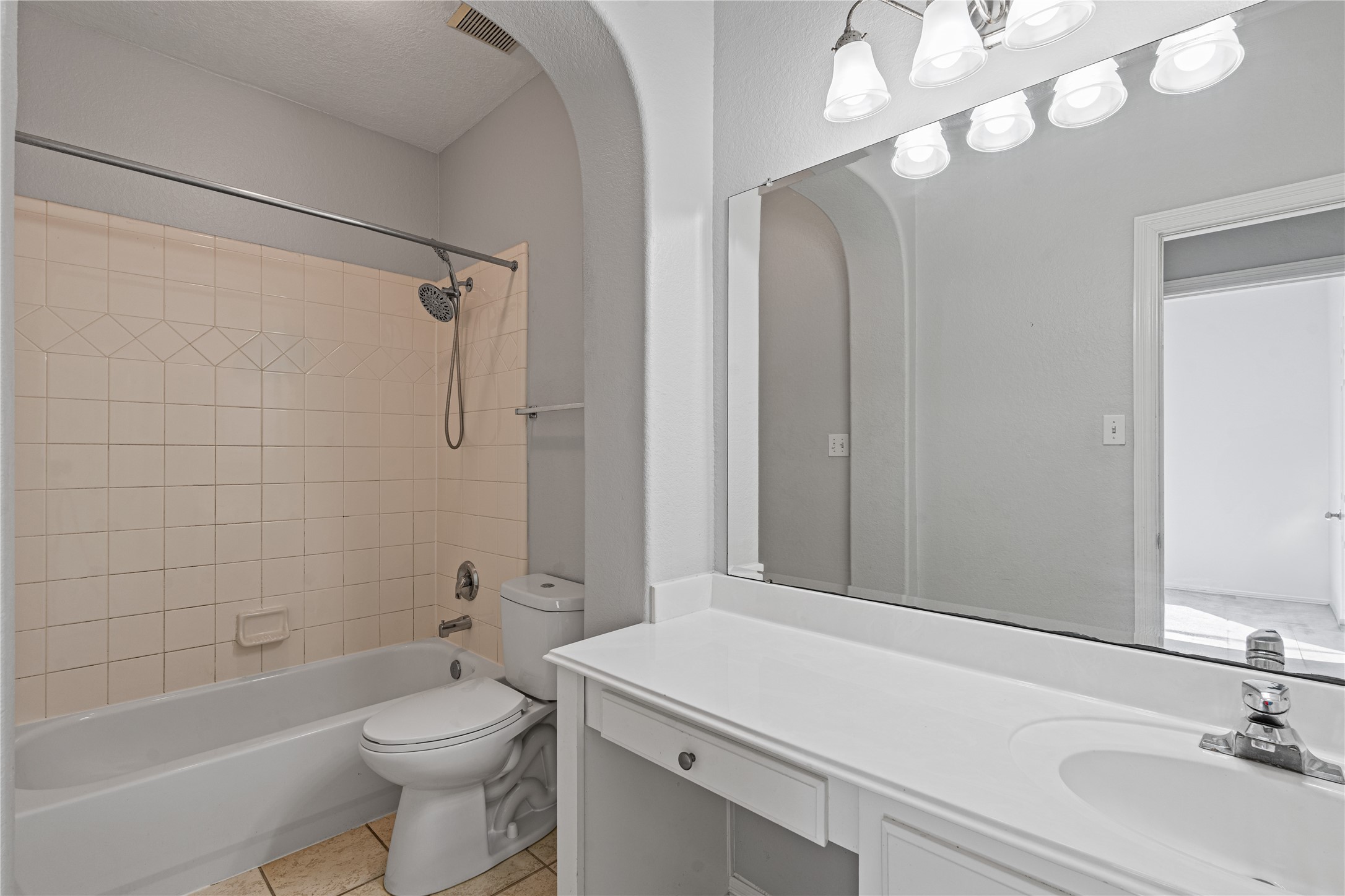 8111 Placid Point Court Humble, TX 77396 - Photo 21 of 35 Full Bathroom Upstairs