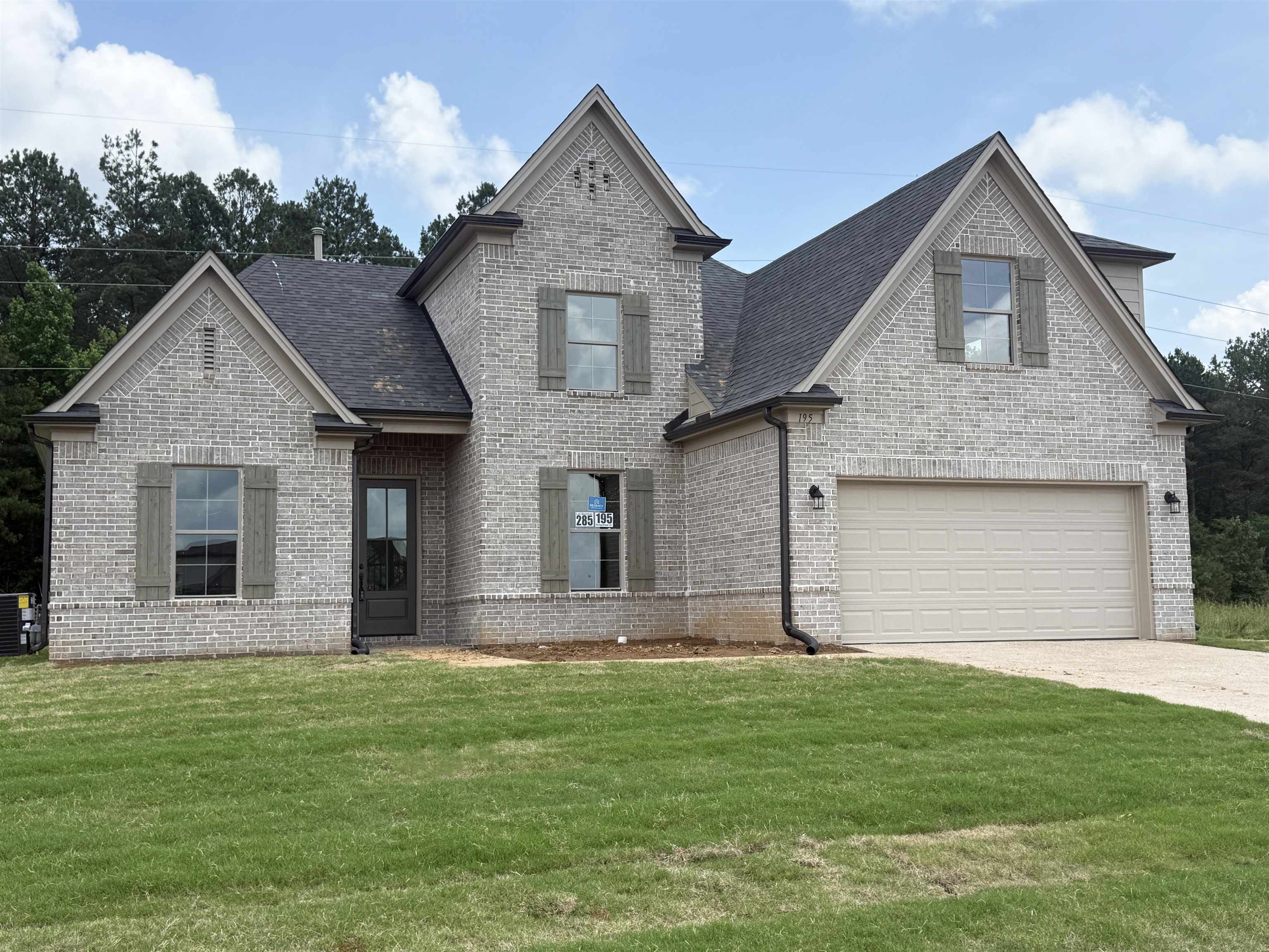 195 Ridgefield Drive Oakland, TN 38060 - Photo 1 of 29