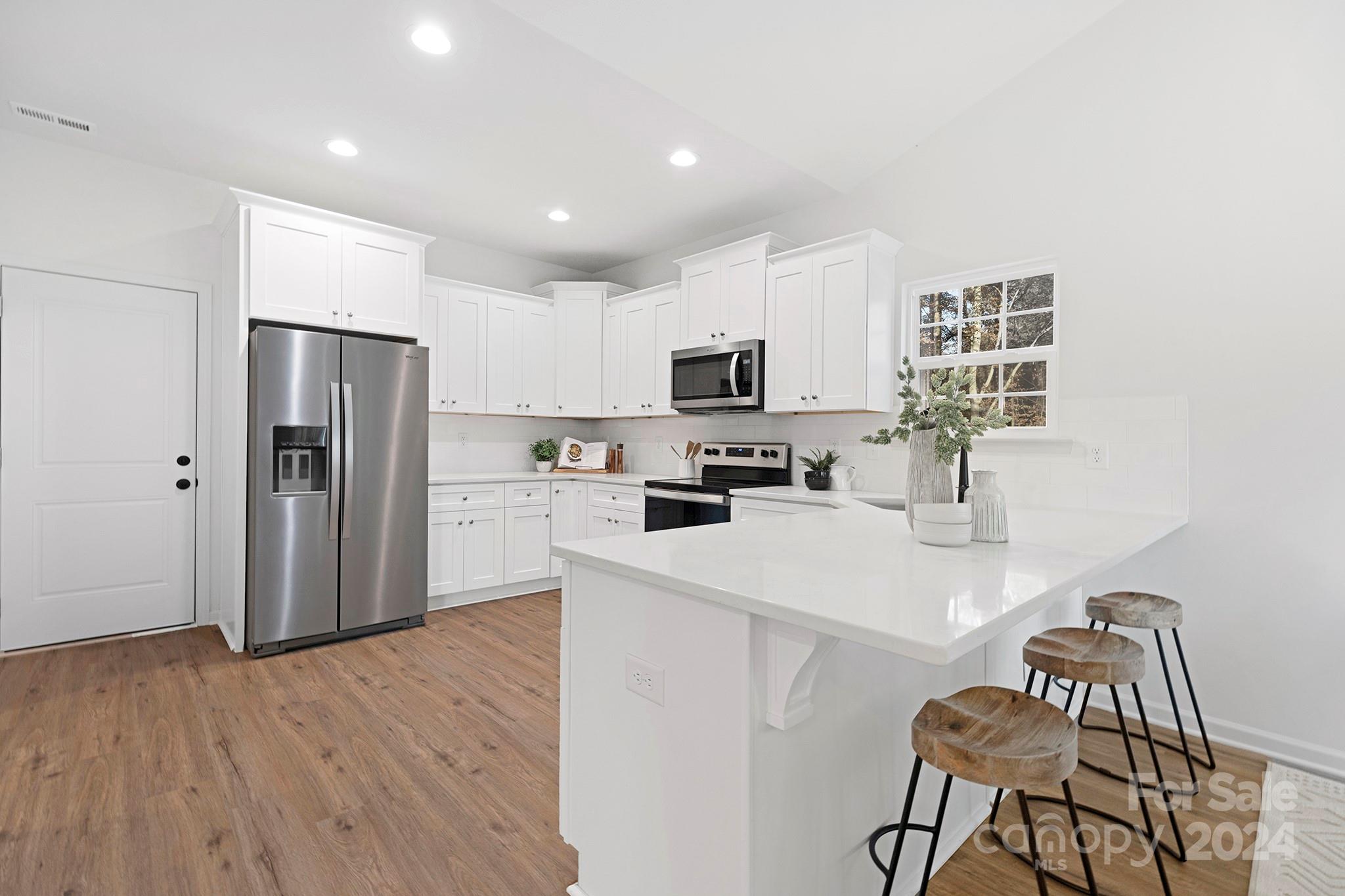 10018 Windrift Road Charlotte, NC 28215 - Photo 7 of 25 Gallery Image 7