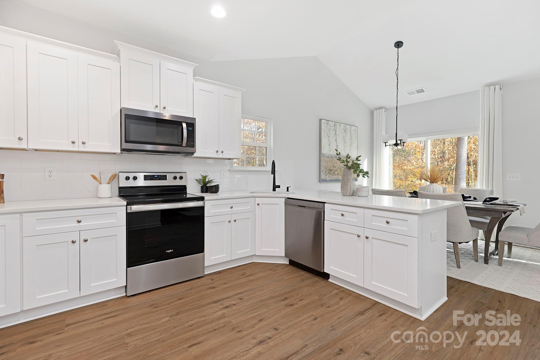 10018 Windrift Road Charlotte, NC 28215 - Photo 8 of 25 Gallery Image 8