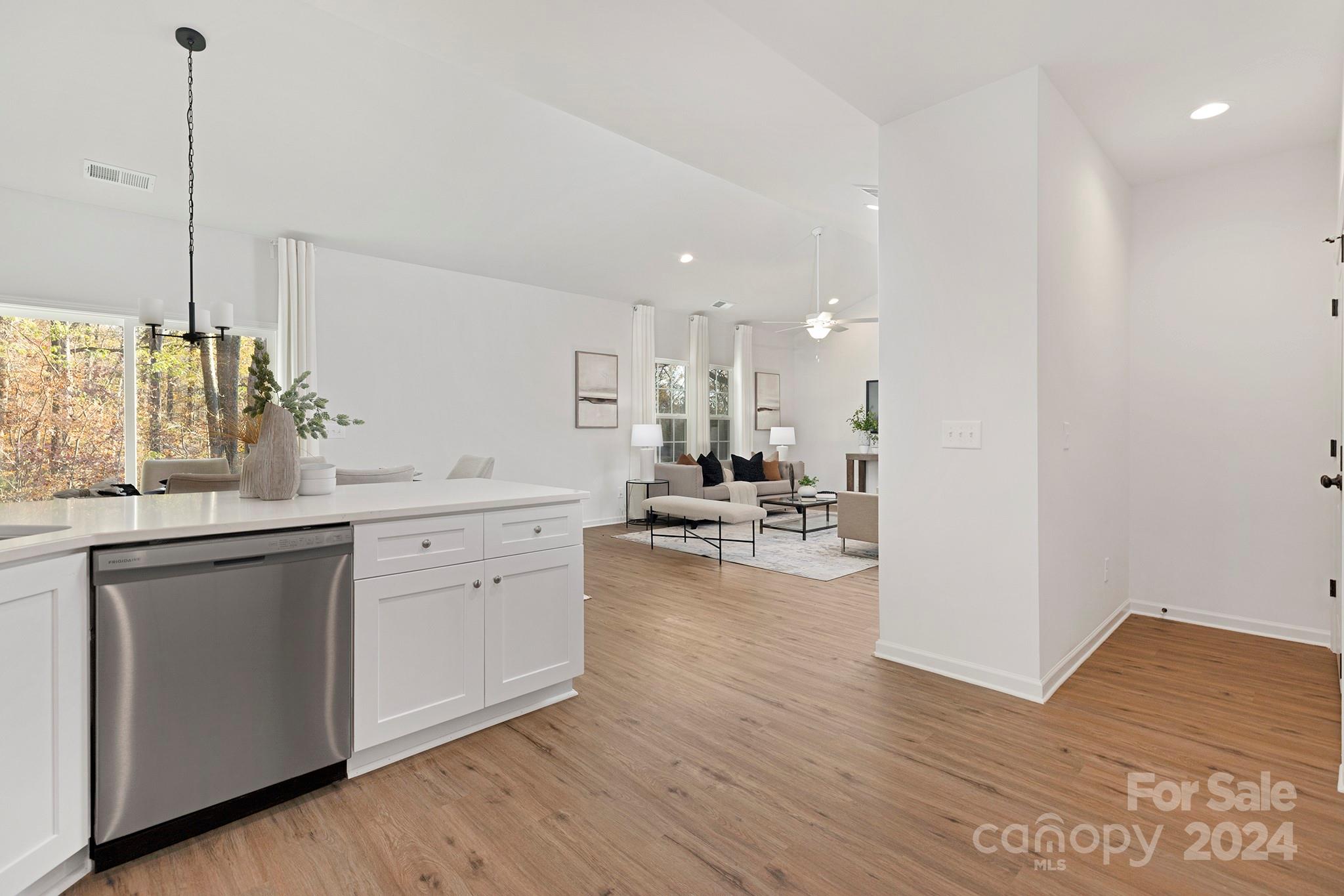 10018 Windrift Road Charlotte, NC 28215 - Photo 10 of 25 Gallery Image 10