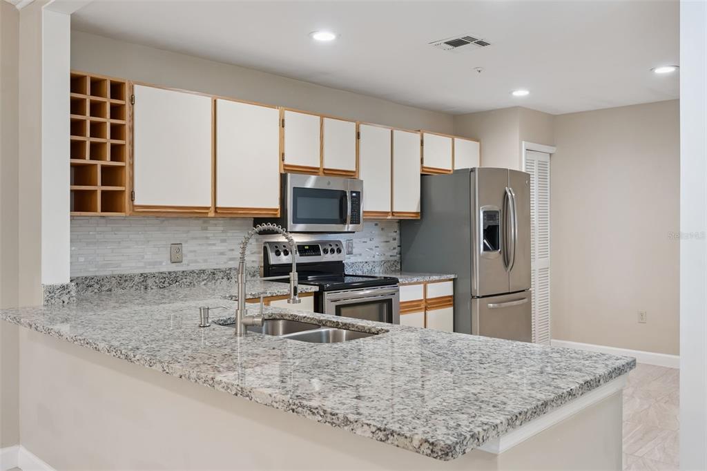 683 Post Oak Circle, Unit 105 Altamonte Springs, FL 32701 - Photo 16 of 53