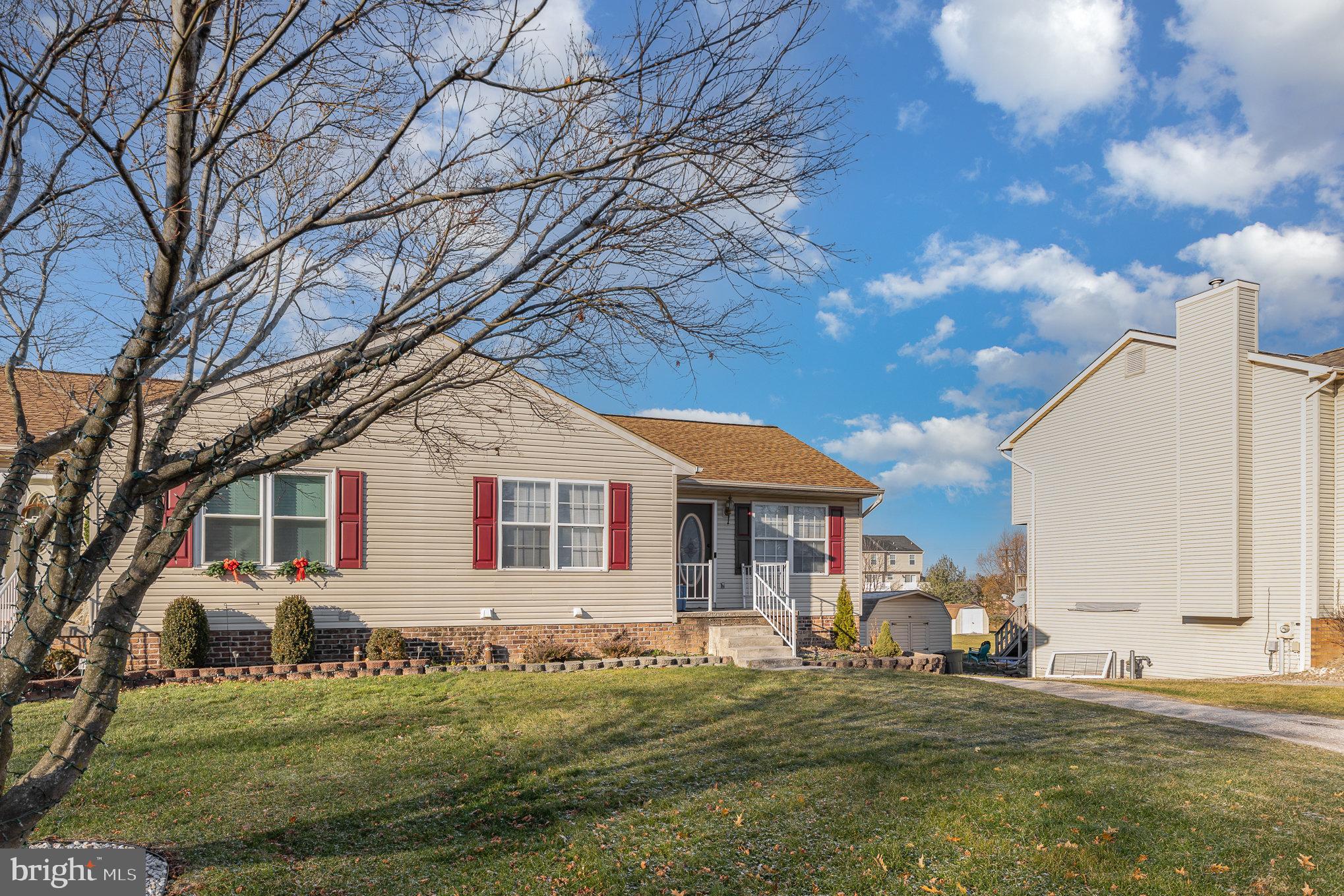 130 Ruel Avenue Hanover, PA 17331 - Photo 4 of 28