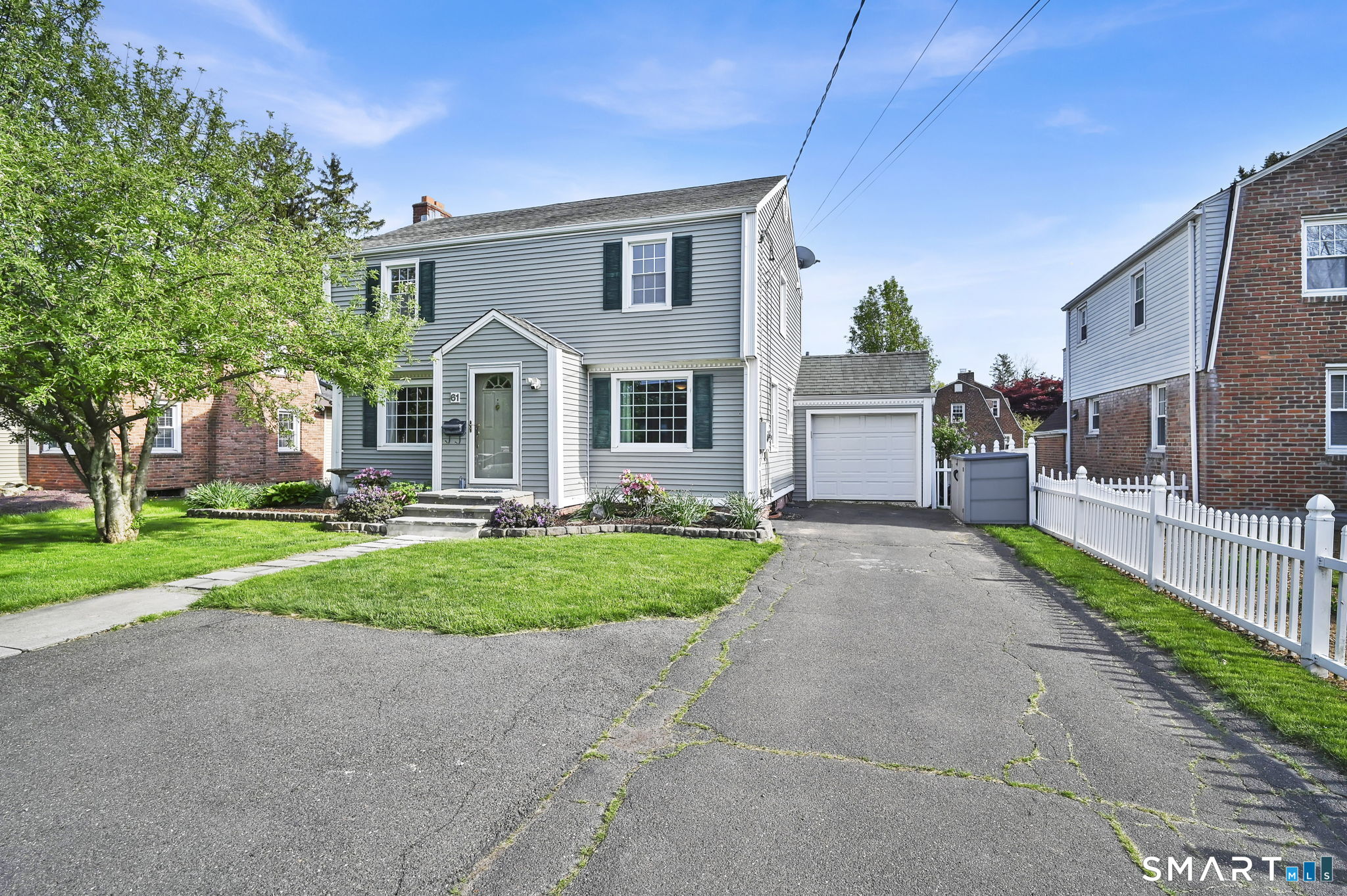 61 Cedar Street Newington, CT 06111 - Photo 2 of 39
