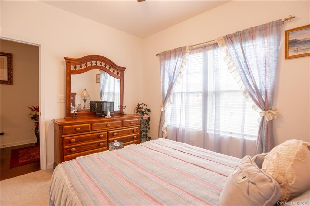 977 Roxburgh Avenue Rock Hill, SC 29732 - Photo 6 of 31