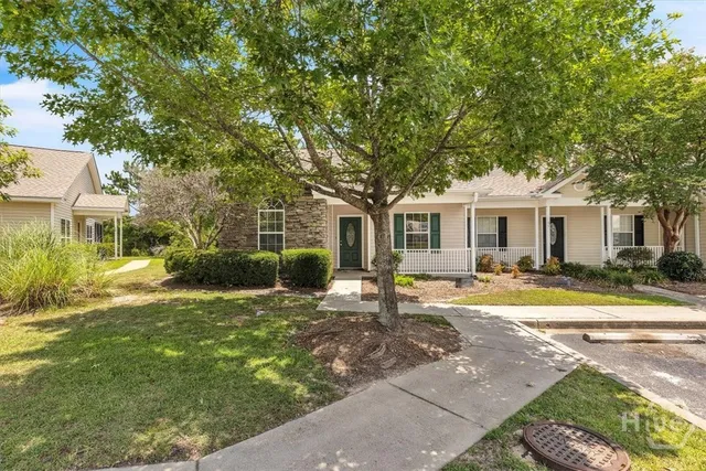 $2,000 | 56 Stonelake Circle, Savannah, GA 31419