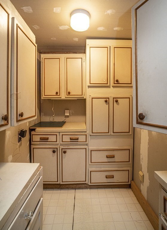 7 Sully Road Raynham, MA 02767 - Photo 18 of 42 Gallery Image 18