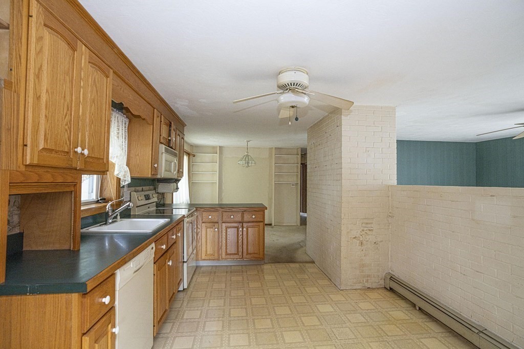 7 Sully Road Raynham, MA 02767 - Photo 8 of 42 Gallery Image 8